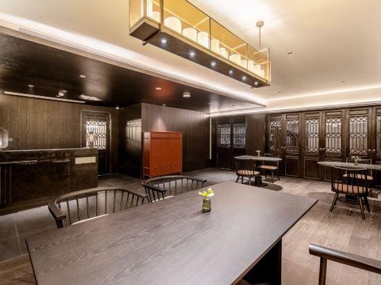 Puyuan Fashion Resort-Themed B&B Hotel in Zhejiang