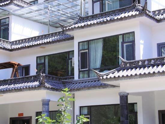 Piny garden Hotel in China