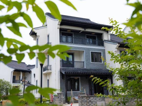 Anji Hexi Homestay Hotel in Zhejiang