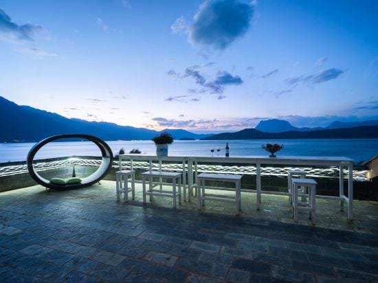 YingHuoChong Hotel in China