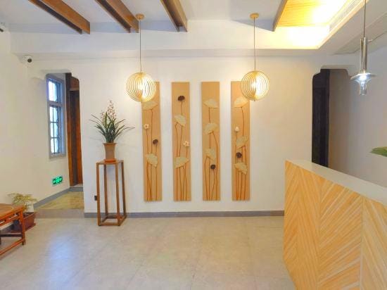Fiona’s Trip Boutique Hostel Hotel in Hangzhou