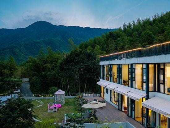 A Period · Moganshan Tranquil Healing Hot Spring Boutique Stay Hotel in Zhejiang