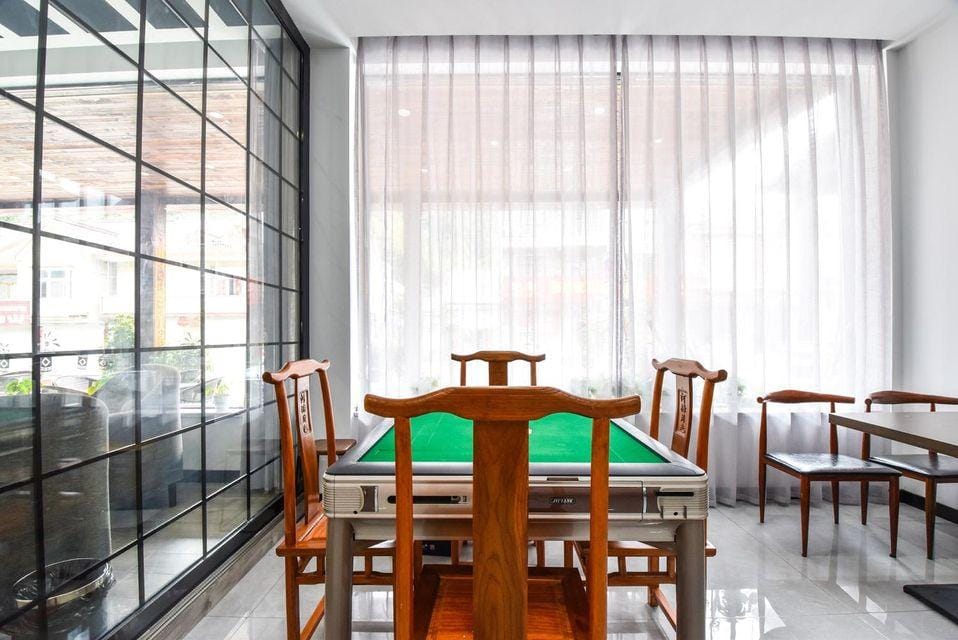 Floral Hotel·Yinlong Hotel (Ningguo Wannan Sichuan Tibet line) Hotel in Zhejiang