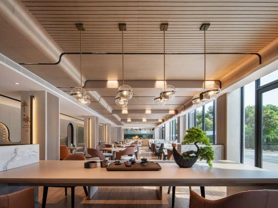 Suzhou Longdeng Bamboo Hotel (Sucheng Shiyizhong Tongji Campus) Hotel in Jiangsu