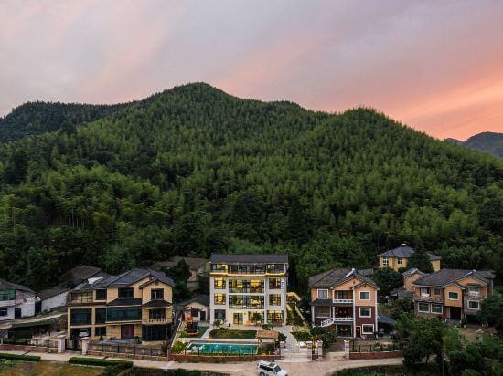 SuPu(Anji Yunshang Grassland Xueling Peak Star Ski Resort Shop) Hotel in Hangzhou