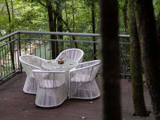 Celestial Cave Manor· Twin Dragon Cave Stream Rafting Private Onsen Retreat Hotel in Hangzhou