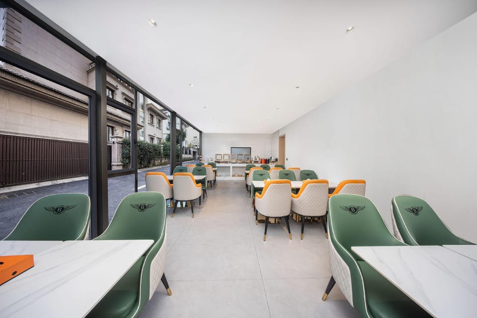 Yaduo Hotel (Hengdian Film and Television City Huating Night Market) Hotel in Zhejiang
