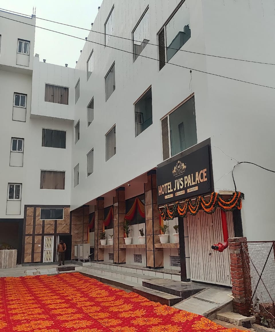 Hotel JVS Palace Hotel in Uttar Pradesh