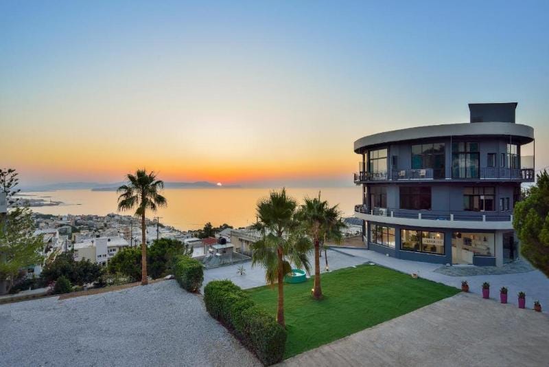Loucerna Suites Chania Hotel in Chania