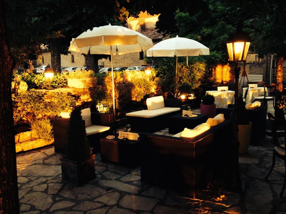 Bar/lounge
