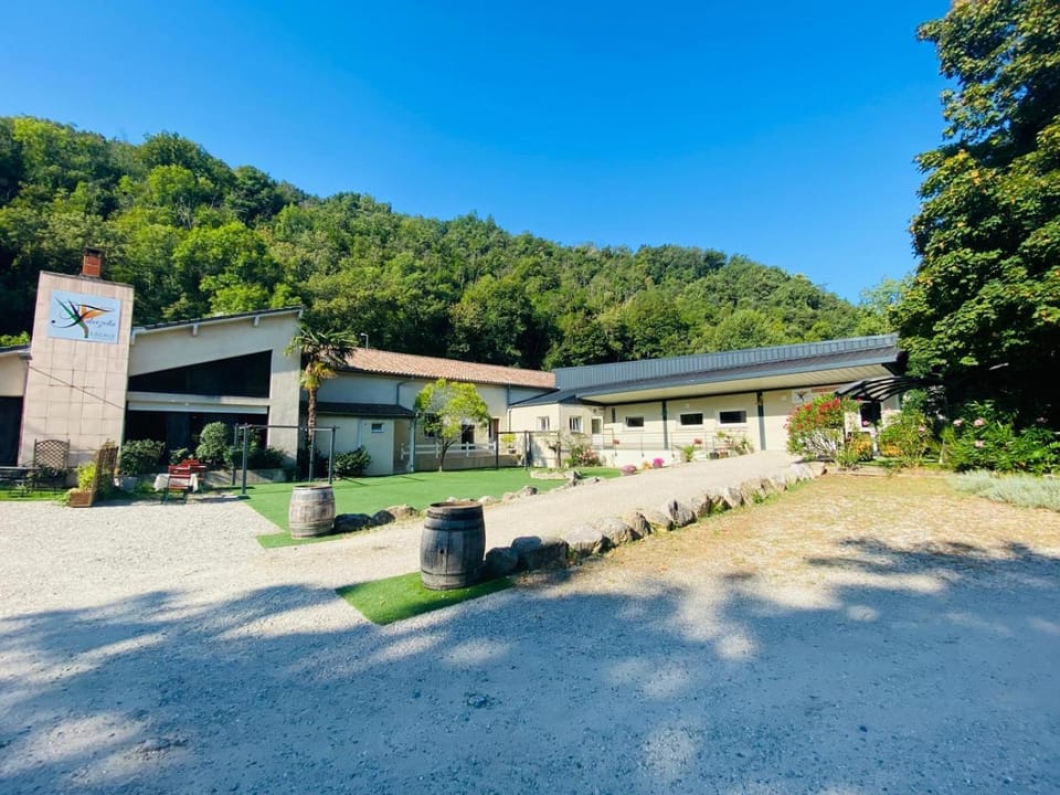 Tikazela - Escale Tournon-Sur-Rhone Hotel in Provence-Alpes-Côte d'Azur