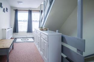 Fulke Street - 2 Bedroom Apartment - Milford Haven Hotel in Wales