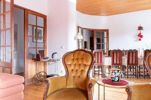 Chateau le Beylon - Chambres d'hotes Hotel in Provence-Alpes-Côte d'Azur