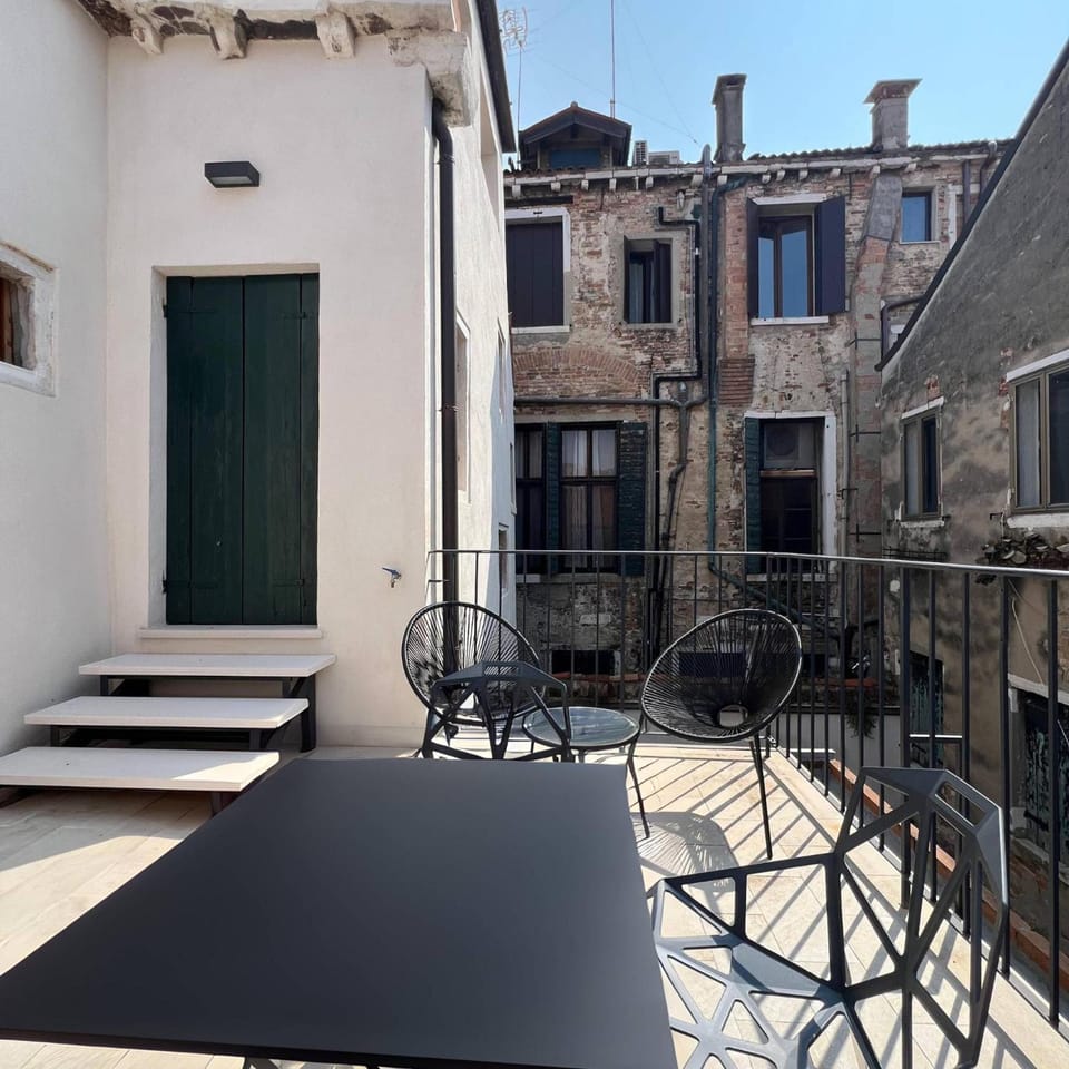 Palazzina RIVA Hotel in Venice