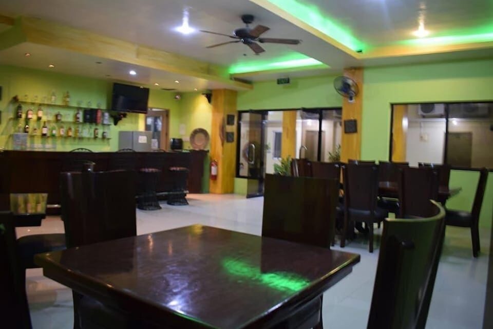 Amanente'z Beach Front Resort Resort in Olongapo