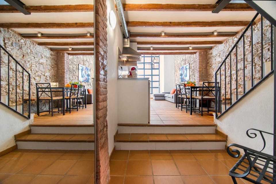 Happy People Ramblas Harbour Apartments Apartment hotel in Barcelona