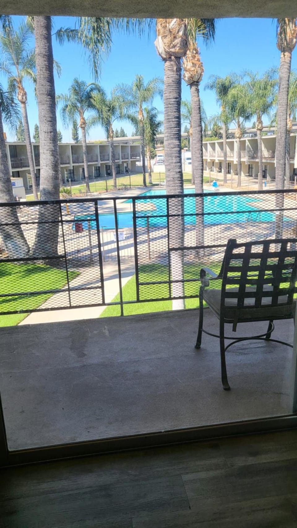 Valley Inn Hotel in San Fernando Valley