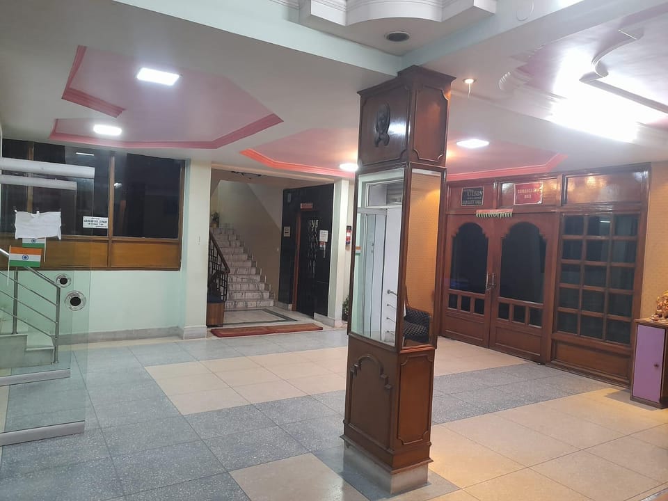 Hotel Utsav Deluxe Hotel in India