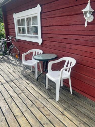 Vintage cabin - Sauna, grill, rural, close to lake & snowmobile trails, skiing Hotel in Norrbotten County, Sweden
