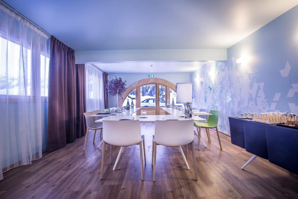 Le Grand Aigle Hotel & Spa**** Hotel in Saint-Chaffrey