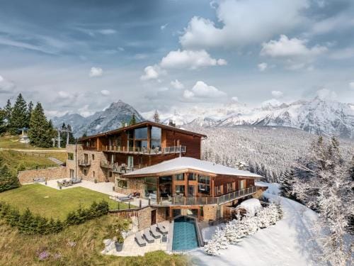 CHALET G12 - Mountain Luxury Apartments Hotel in Tyrol