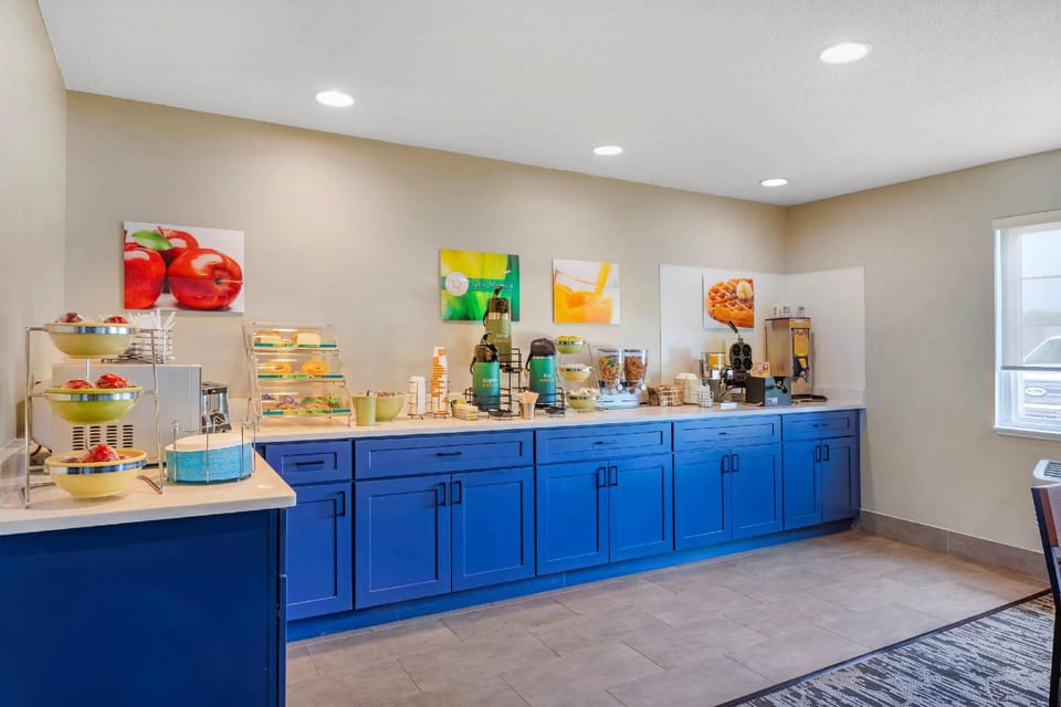 Quality Inn Chesterton near Indiana Dunes National Park I-94 Hotel in Westchester Township