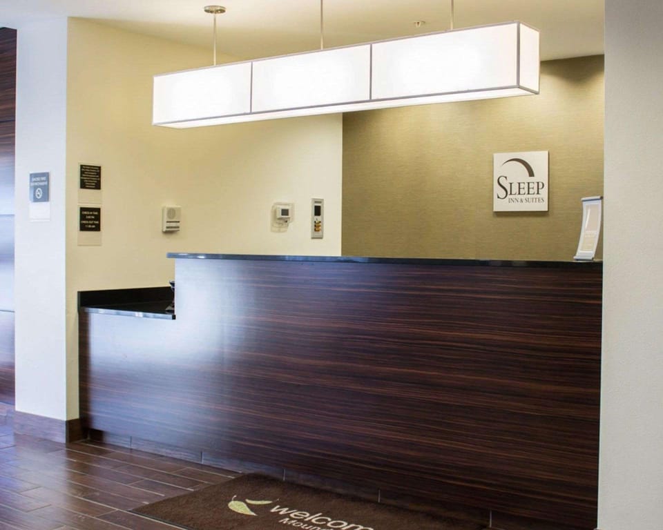 Sleep Inn & Suites Moundsville - Wheeling Hotel in Moundsville
