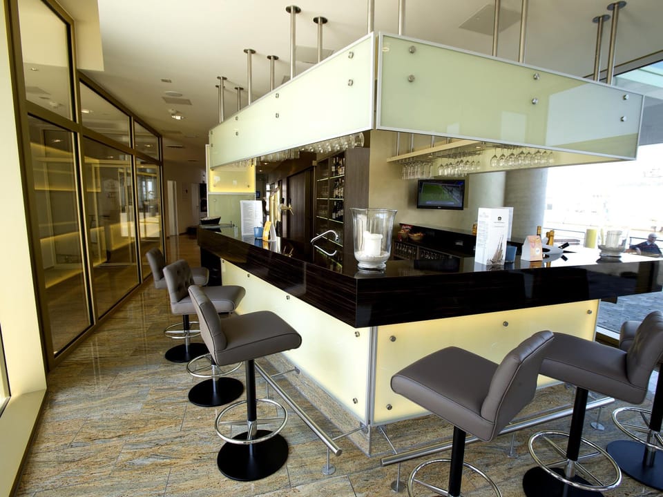 Bar/lounge