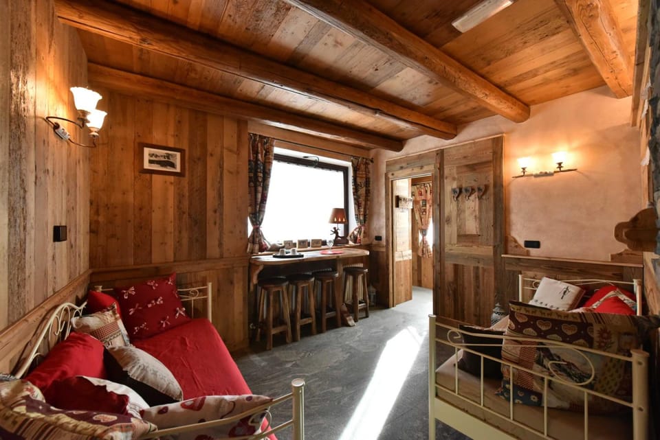 L'Ancien Paquier Chambre D'Hotes Hotel in Valtournenche