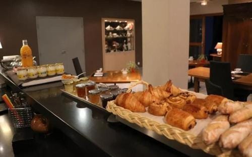 L'AUBERGE DU RHONE Hotel in Auvergne-Rhône-Alpes