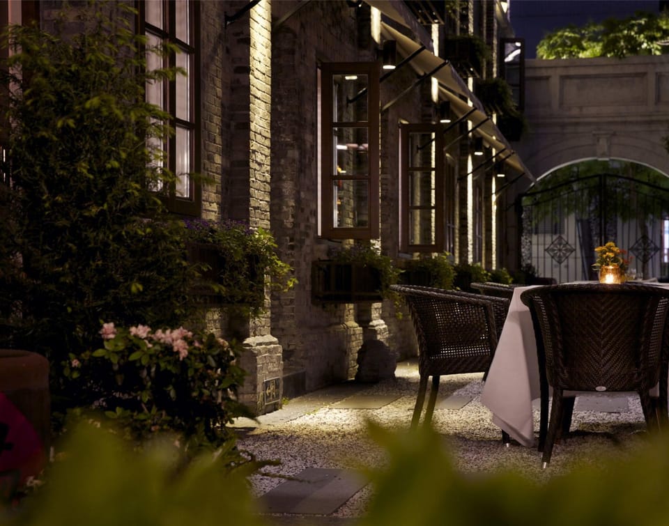 Relais & Chateaux Chaptel Hangzhou Hotel Love hotel in Hangzhou