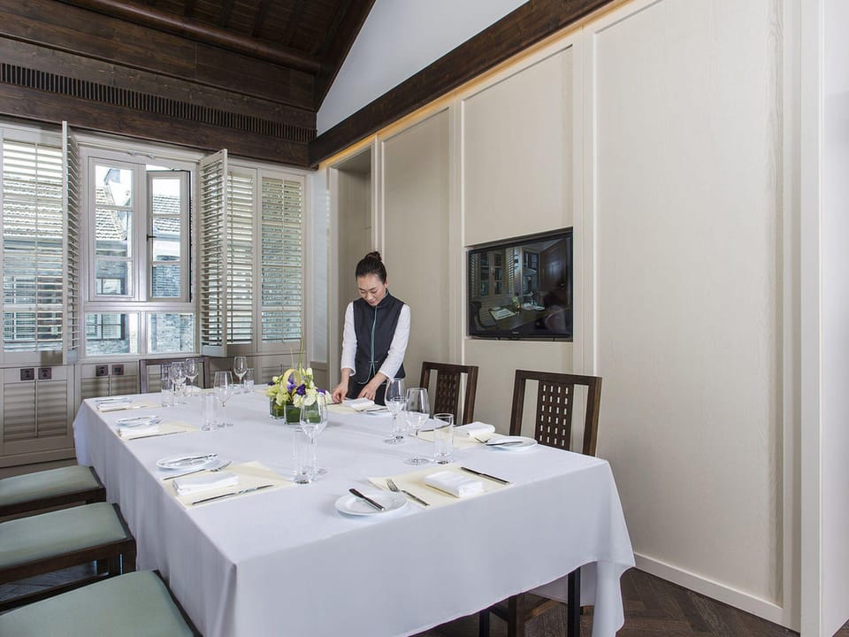 Relais & Chateaux Chaptel Hangzhou Hotel Love hotel in Hangzhou