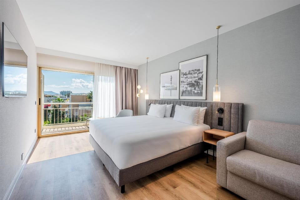 Suite room