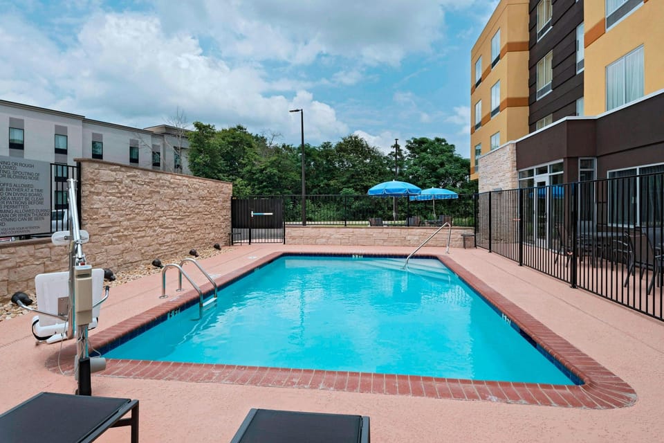 Fairfield by Marriott Inn & Suites Dublin Hotel in Dublin