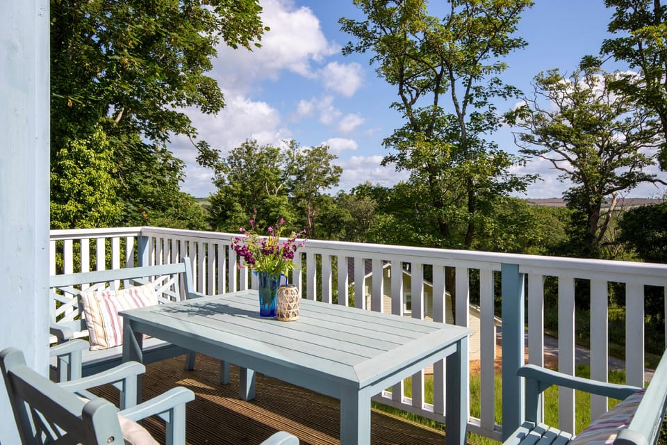 The Bluebell - Luxury Lodge with Hot Tub Lodge in Saint Florence