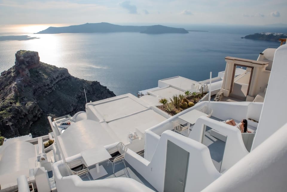 Heavens Edge by Mr and Mrs White Hotel in Imerovigli