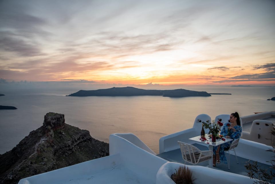 Heavens Edge by Mr and Mrs White Hotel in Imerovigli