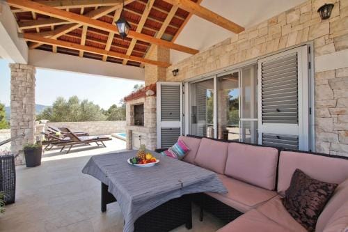 Holiday House Martina Hotel in Dubrovnik-Neretva County
