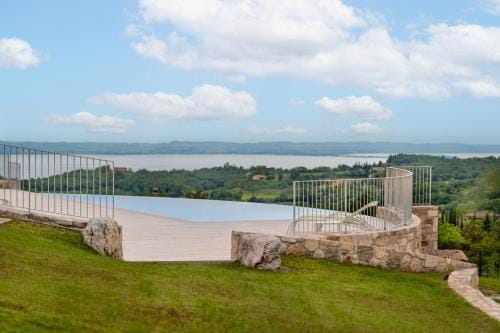 L'Oro di Pizzon - Exklusive Holiday Apartments Lake Garda Hotel in Lake Garda