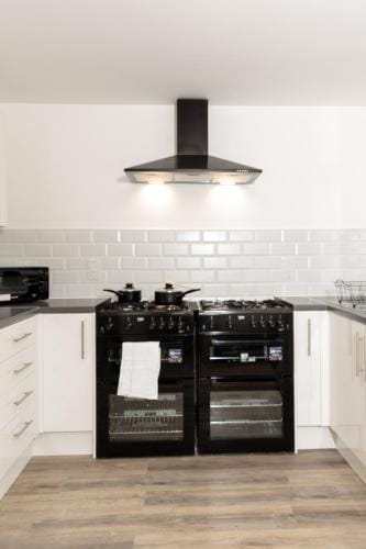 Stunning Private Ensuite Rooms in Oldham Sociable House Hotel in Oldham