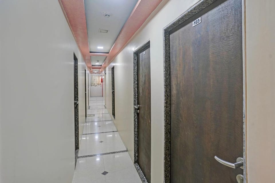 Hotel O Stayland Hotel in Mumbai