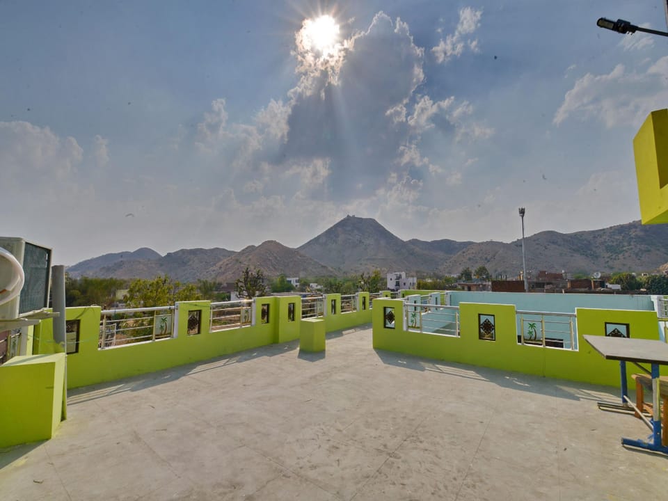 12505 Hotel MJ Hotel in Jaipur