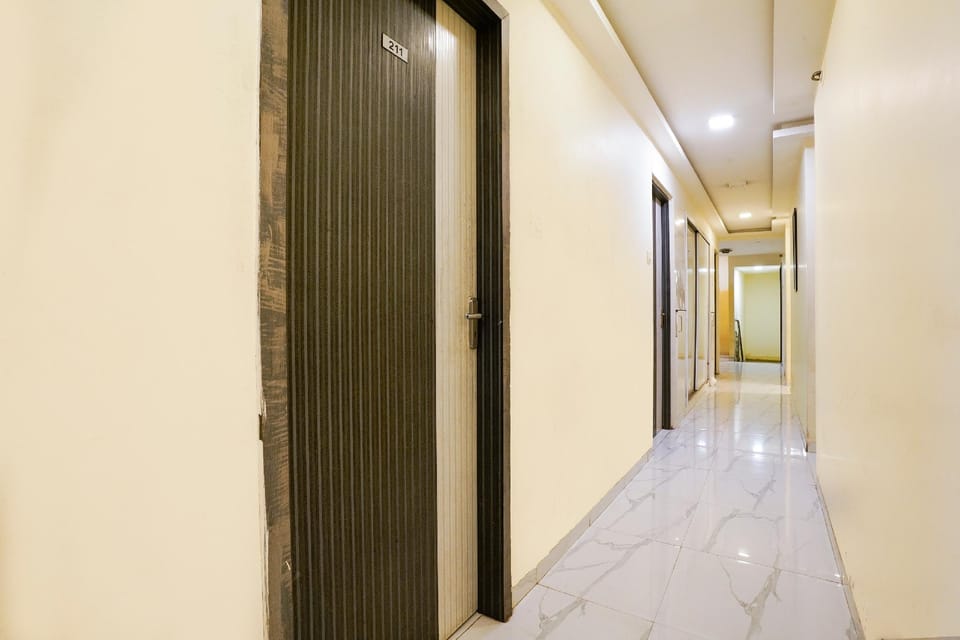 Hotel O Blue Sea Hotel in Mumbai