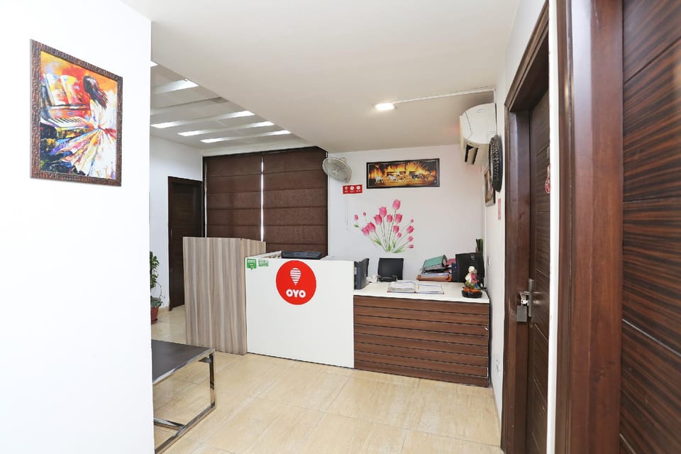 Hotel O Cyber Inn Hotel in Gurugram