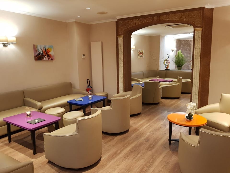 Bar/lounge