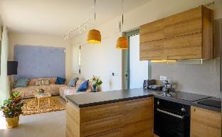 Branch Suite w Shared Pool by Roots Suites Hotel in Lasithi