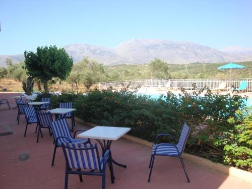 Calamon Apartments Hotel in Crete