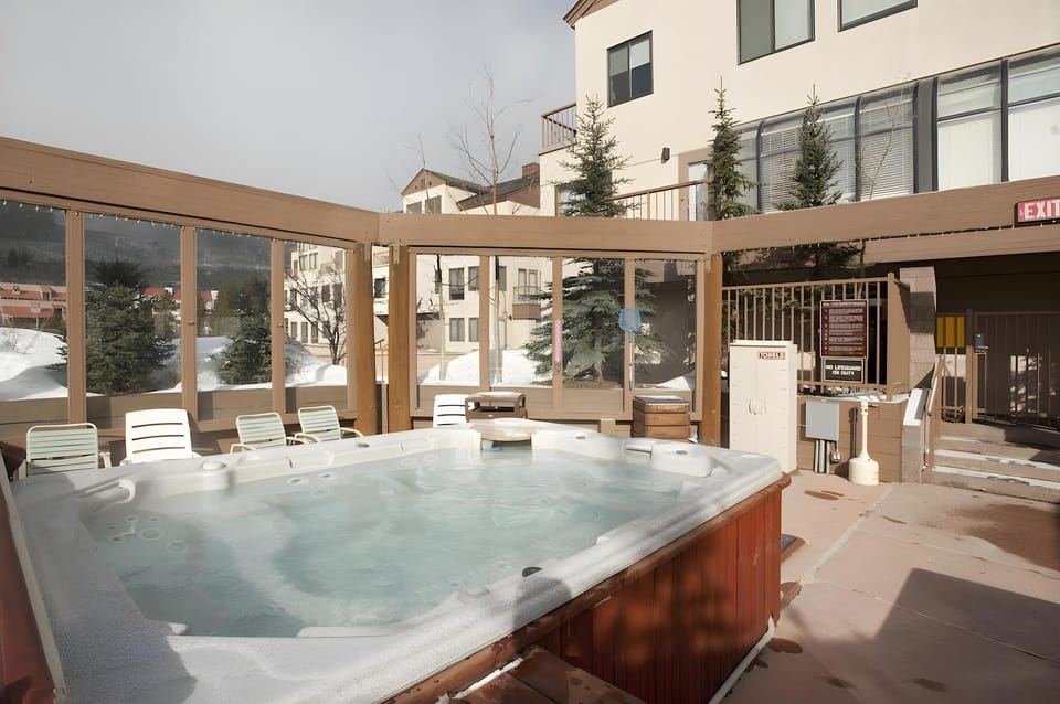 Hot tub