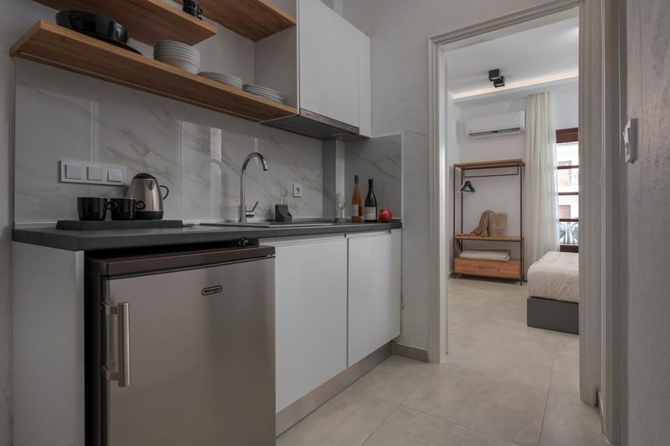 Eleon Suites & Apartments Hotel in Halkidiki