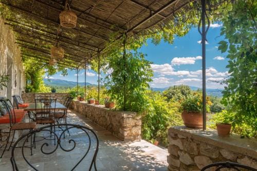 Domaine de Barbe - Maison d'hotes de charme a 10' de Grignan Hotel in Provence-Alpes-Côte d'Azur
